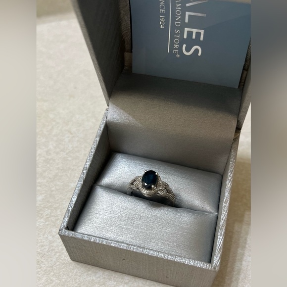 Zales ring - Picture 2 of 4